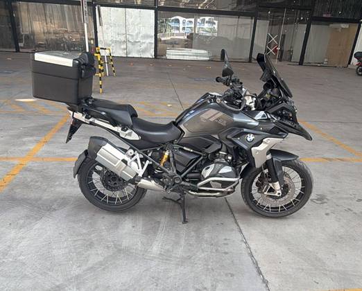 BMW R 1250 GS ADVENTURE TRIPLE BLACK BMW R 1250 GS ADVENTURE TRIPLE BLACK